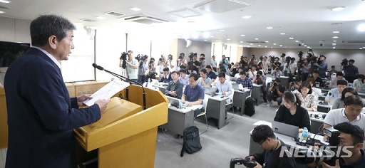 ▲ 국가교육회의가 7일 '2022학년도 대학입시 개편 권고안'을 발표하면서, 교육 현장에서는 교육부가 결정한 대입 개편안에 대해 우려 섞인 시선을 보내고 있다. ⓒ뉴시스