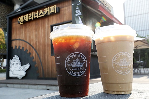 ▲ 서울 한 카페 내 부착된 일회용컵 사용금지에 대한 게시물ⓒ김보라 기자