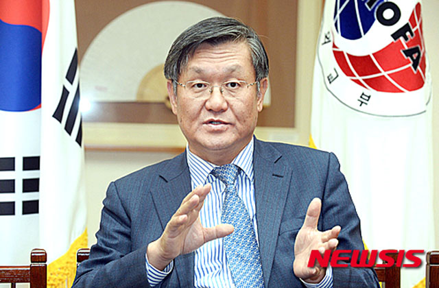 ▲ 외교부가 리비아 무장세력이 피랍된 한국인 석방협상을 위해 백주현 前카자흐스탄 대사를 장관 특사로 현지에 파견할 것이라고 밝혔다. ⓒ뉴시스. 무단전재 및 재배포 금지.