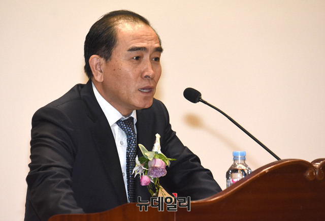 ▲ 태영호 전 주영 북한공사가 올해 4월 28일 오전 국회 의원회관 대회의실에서 열린 북한자유주간 개막식 '진리가 그들을 자유케 하리라'에서 축사를 하고 있다.ⓒ 뉴데일리 이종현 기자