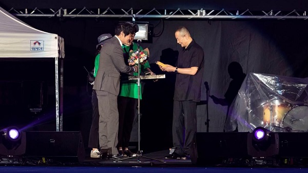 ▲ 2018 제천아시아영화음악상 수상자 ‘탄둔’ 시상식.ⓒ제천시