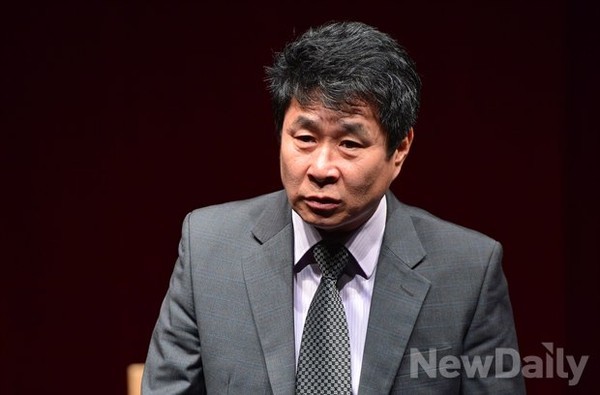 ▲ 연극 '관객모독'에서 열연 중인 기주봉. ⓒ 뉴데일리