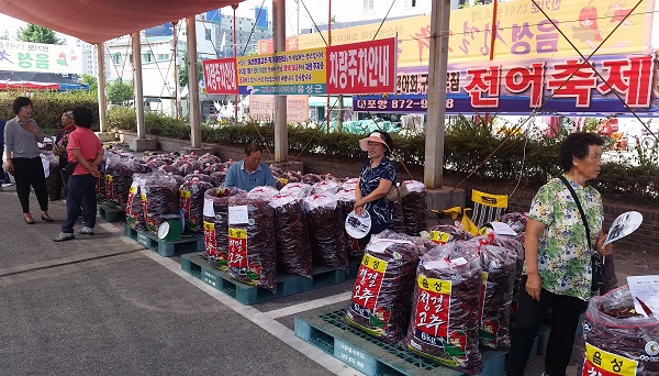 ▲ 지난해 ‘음성청결고추 직거래장터’ 모습.ⓒ음성군
