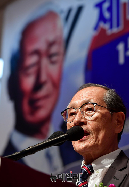 ▲ 개인부문 수상자 인보길 뉴데일리미디어그룹 회장이 수상 소감을 밝히고 있다. ⓒ뉴데일리 정상윤