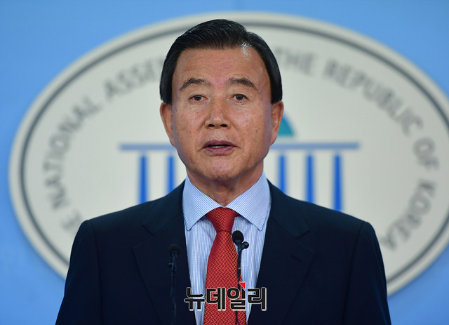 ▲ 자유한국당 홍문표 의원. ⓒ뉴데일리 정상윤 기자