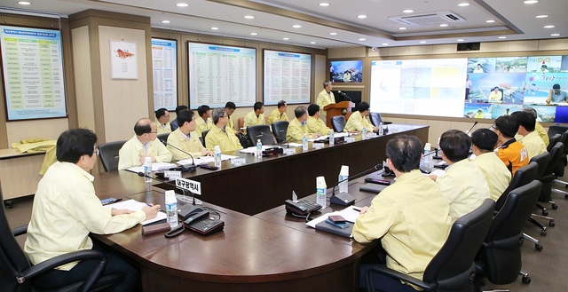 ▲ 대구시가 제19호 태풍 ‘솔릭’에 대비해 21일 오후 태풍대비 대책회의를 실시했다.ⓒ대구시