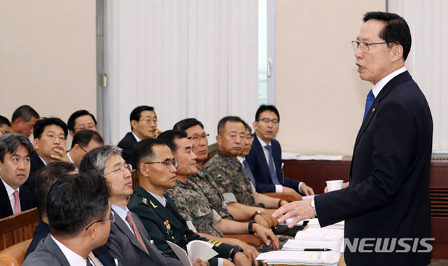 ▲ 송영무 국방장관이 GP를 철수시킬 것이라고 밝혔다. ⓒ뉴시스. 무단전재 및 재배포 금지.