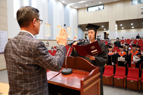 ▲ 한국교통대학교가 23일 2017학년도 후기 학위수여식을 가졌다.ⓒ한국교통대학교