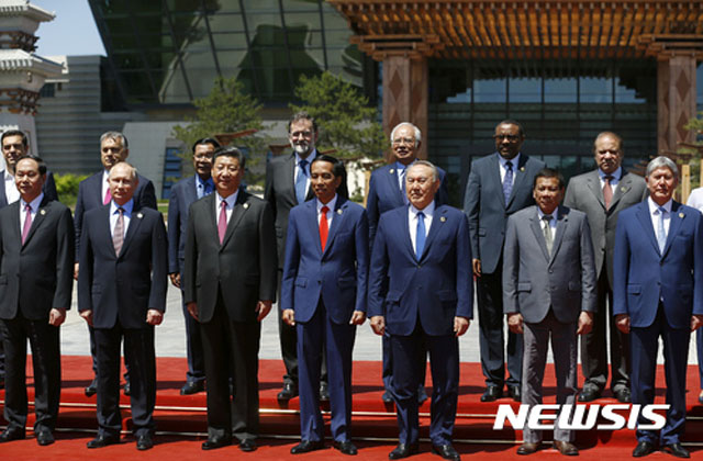 ▲ 2017년 5월 중국에서 열린 일대일로 포럼. 일대일로 사업에 참여하는 나라 정상들이 모였다. ⓒ뉴시스. 무단전재 및 재배포 금지.
