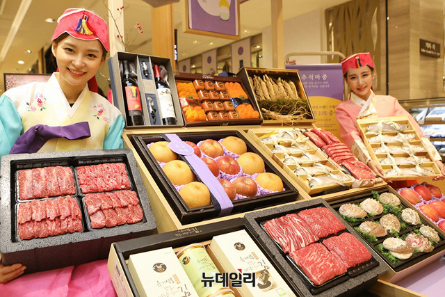 ▲ 롯데쇼핑 계열사들이 순차적으로 추석 선물세트 본판매에 돌입한다. ⓒ롯데쇼핑