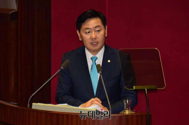 ▲ 김관영 바른미래당 원내대표가 6일 국회 교섭단체 대표연설을 하고 있다. ⓒ뉴데일리 이종현 기자