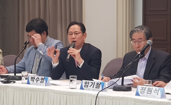 ▲ ⓒ6일 서울 중구 프레스센터 20층 프레스클럽에서 한반도선진화재단 창립 12주년 기념식 및 세미나가 열렸다. ⓒ뉴데일리 박진형 기자