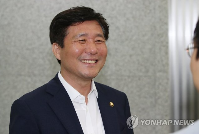 ▲ 성윤모 산업통상자원부장관 후보자 ⓒ연합뉴스 제공