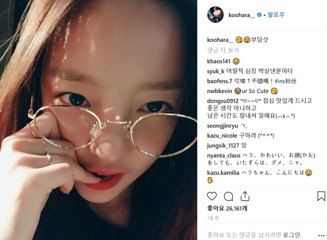 ▲ 2011년 12월 17일 오후 2시 전남 고흥군 거금도에서 ‘영원한 박치기왕’ 김일 기념체육관 개관식 및 세계프로레슬링 대회가 열린 가운데 프로레슬러 故 이왕표와 미국의 스코트 노턴이 대결을 펼치고 있다. ⓒ 고경수 기자