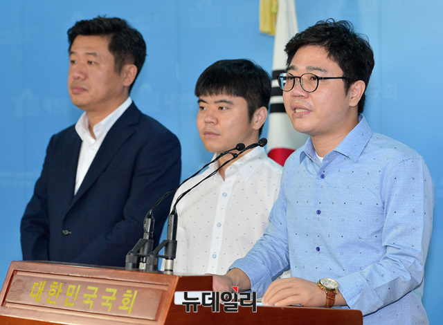 ▲ 지성호 북한인권단체 나우(NAUH) 대표가 17일 오전 국회 정론관에서 북한 인권 개선 촉구 기자회견을 하고 있다. @ 뉴데일리 공준표 기자