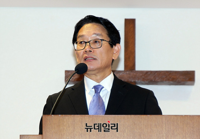 ▲ 오 전 원장은 18일 서울 중구 정동제일교회에서 열린 ‘제91회 이승만포럼’에서 ‘3·1운동 초기 지역별 임시정부 수립과 단일 대한민국임시정부의 통합과정’이란 주제의 강연을 하고 있다. ⓒ뉴데일리 이기륭 기자