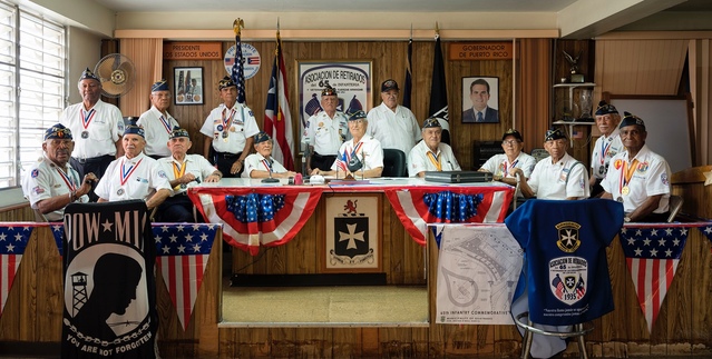 ▲ 지난 7월 촬영된 푸에르토리코 참전용사 단체사진. ⓒ한화