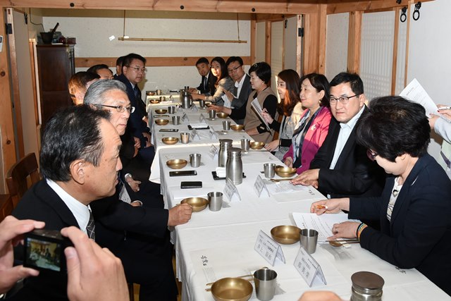 ▲ 경주 해외자매우호도시 친선사절단의 신라문화제 참석 환영만찬 장면.ⓒ