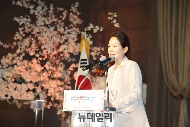 ▲ 대구시의회 배지숙 의장이 지난 대구정책오페라에서 축사를 하는 모습.ⓒ뉴데일리