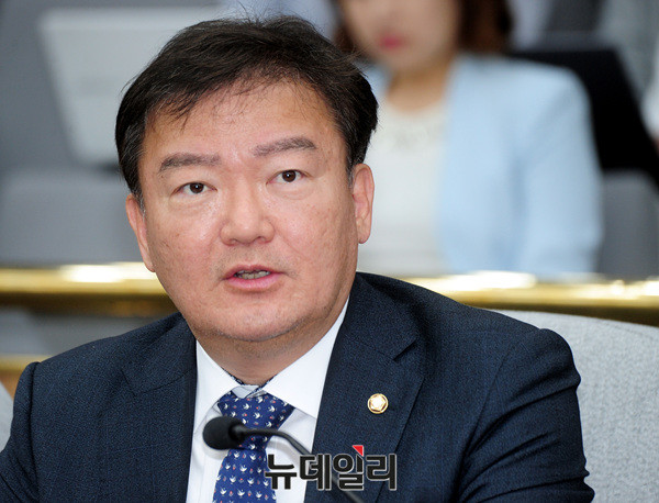 ▲ 자유한국당 민경욱 가짜일자리대책특별위원회 위원. ⓒ뉴데일리 공준표 기자