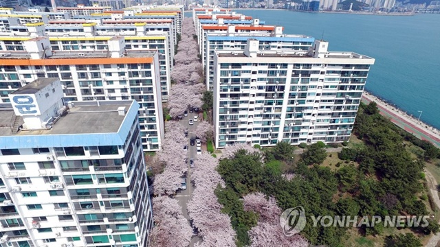 ▲ 부산 수영구 남천동 일대 아파트단지. ⓒ연합뉴스