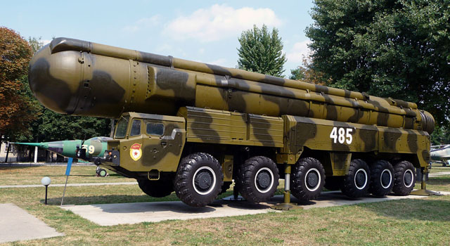 ▲ 미국과 소련이 INF를 맺게 만든 소련의 중거리 탄도미사일 SS-20. ⓒ위키피디아 공개사진. 우크라이나 키에프 박물관 촬영.