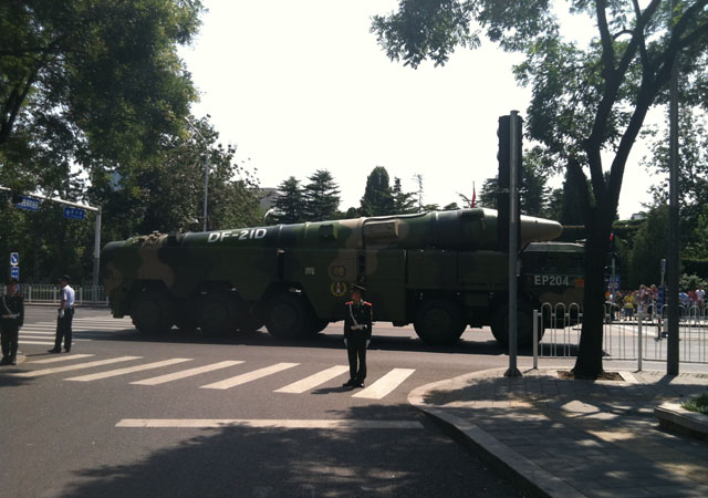 ▲ 트럼프 美대통령을 화나게 만든 것으로 추정되는 중국의 중거리 탄도미사일 DF-21. ⓒ위키피디아 공개사진.