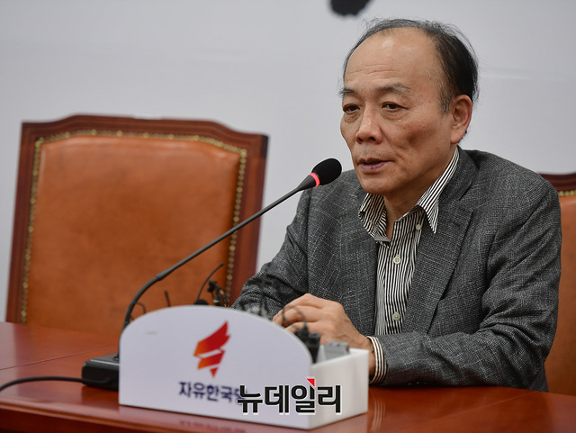 ▲ 전원책 자유한국당 조직강화특별위원회 위원. ⓒ정상윤 기자