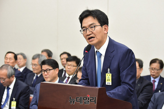 ▲ 29일 서울 여의도 국회에서 열린 교육위원회 종합감사에서 증인으로 참석한 이덕선 한국유치원총연합회 비상대책위원장이 발언하고 있다. ⓒ뉴데일리 이종현