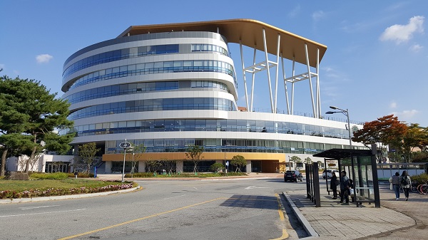 ▲ 청주시민들에게 개방한 한국교원대학교 신축 도서관.ⓒ한국교원대학교