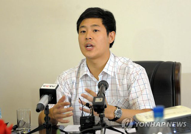 ▲ 2015년 10월 북한에 들어갔다 억류된 뒤 석방된 美영주권자 주원문 씨. 석방 뒤 기자회견 때 모습이다. ⓒ연합뉴스. 무단전재 및 재배포 금지.