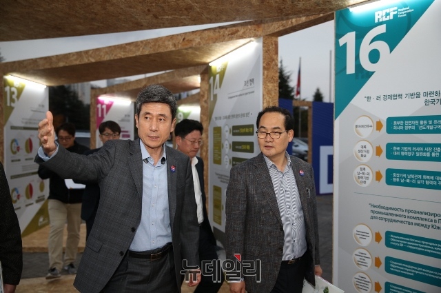 ▲ 이강덕 포항시장이 ‘한-러 지방협력포럼’의 성공적인 개최를 위한 최종 현장점검 실시하고 있다.ⓒ뉴데일리