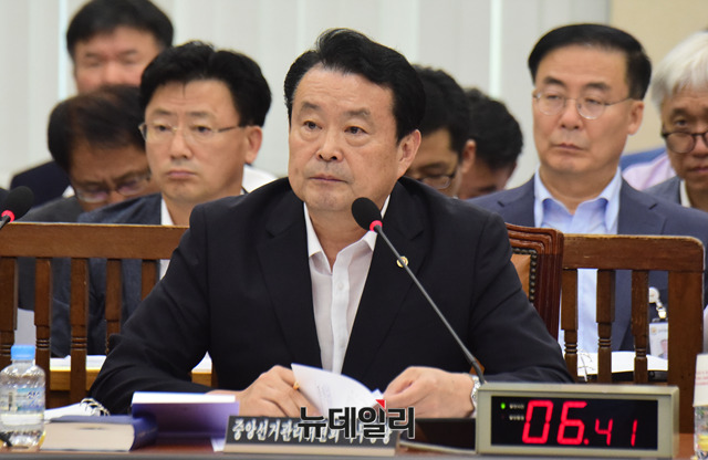 ▲ 김대년 전 선관위 사무총장ⓒ 뉴데일리