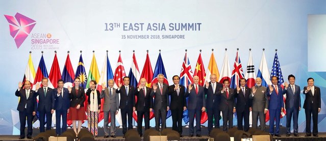 ▲ 문재인 대통령이 동아시아정상회의 (EAS)에 참석한 모습. ⓒ청와대 제공