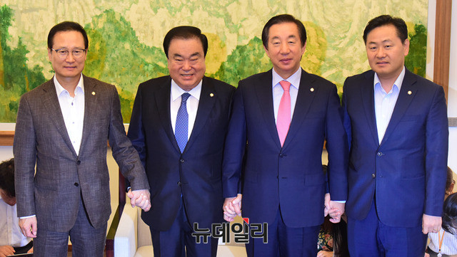 ▲ 문희상 국회의장과 여야 3당 원내대표. ⓒ뉴데일리 이종현 기자