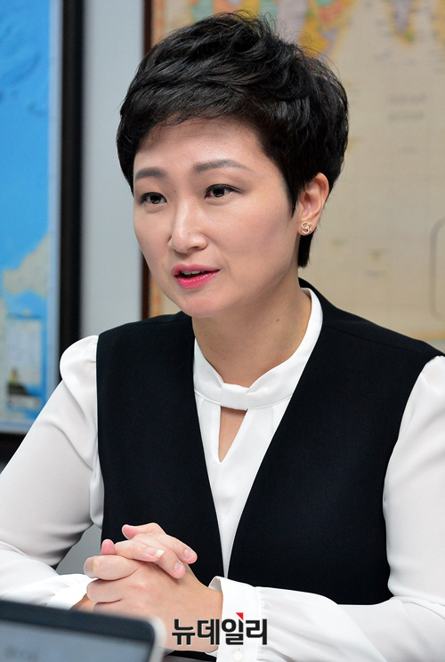 ▲ 바른미래당 이언주 의원이 19일 국회 의원회관에서 본지와 인터뷰를 하고 있다. ⓒ뉴데일리 공준표 기자