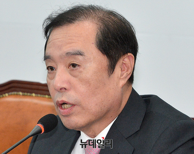 ▲ 자유한국당 김병준 비상대책위원장. ⓒ뉴데일리 공준표 기자