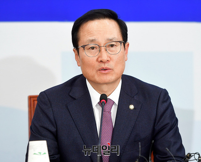 ▲ 더불어민주당 홍영표 원내대표. ⓒ뉴데일리 정상윤 기자