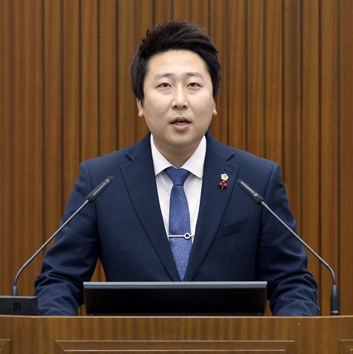 ▲ 임채성 세종시의원이 23일 제53회 정례회 4차 본회의에서 5분 자유발언을 하고 있다.ⓒ세종시의회