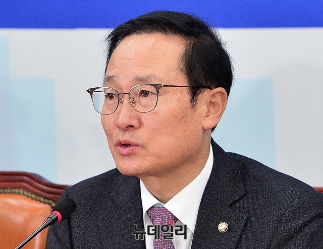 ▲ 더불어민주당 홍영표 원내대표. ⓒ뉴데일리 공준표 기자