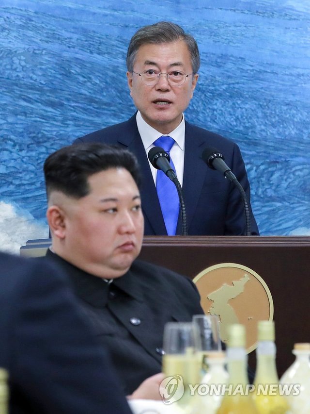 ▲ 문재인 대통령이 지난 4월 27일 오후 판문점 평화의 집에서 열린 환영만찬에서 환영사 하고있다. ⓒ 연합뉴스