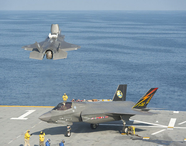 ▲ 강습상륙함에서 이륙하는 美해병대의 F-35B. ⓒ록히드 마틴 제공사진.