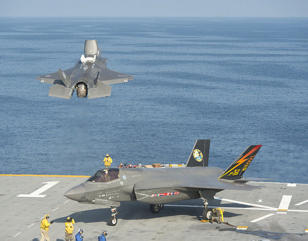 ▲ 강습상륙함에서 이륙하는 美해병대의 F-35B. ⓒ록히드 마틴 제공사진.