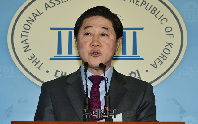 ▲ 자유한국당 유기준 의원이 3일 당 원내대표 출마를 공식적으로 선언했다. ⓒ뉴데일리 이종현 기자