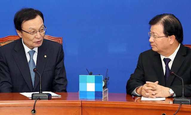 ▲ 더불어민주당 이해찬 대표가 3일 서울 여의도 국회에서 친딘중 베트남 경제부총리의 예방을 받고 환담하고 있다. ⓒ뉴시스