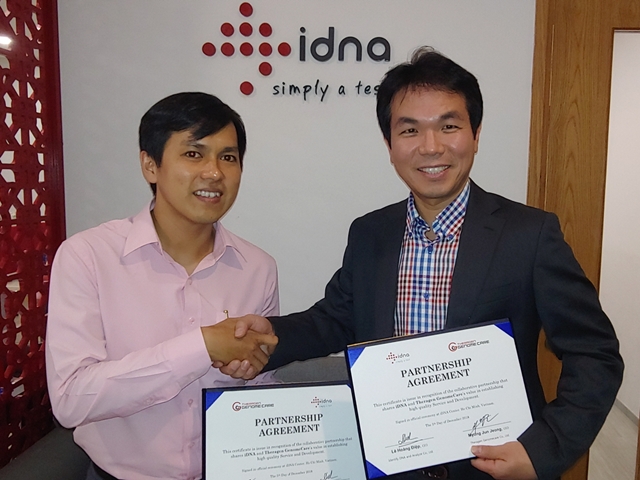 ▲ 정명준 테라젠지놈케어 대표(우)와 호앙 디엡 아이덴티파이DNA분석 대표(좌) ⓒ테라젠이텍스