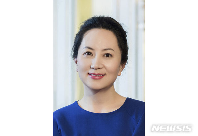 ▲ 비행기 환승 중 캐나다 밴쿠버에서 체포된 멍완저우 中화웨이 부회장 겸 CFO. ⓒ뉴시스. 무단전재 및 재배포 금지.