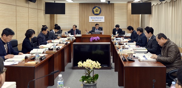 ▲ 세종시의회 예결특위가 11일 내년도 세종시 예산안을 심의하고 있다.ⓒ세종시의회