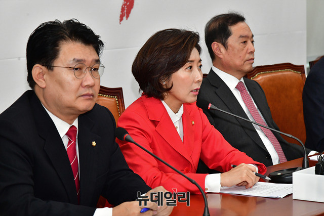 ▲ 자유한국당 나경원 원내대표와 지도부. ⓒ뉴데일리 이종현 기자