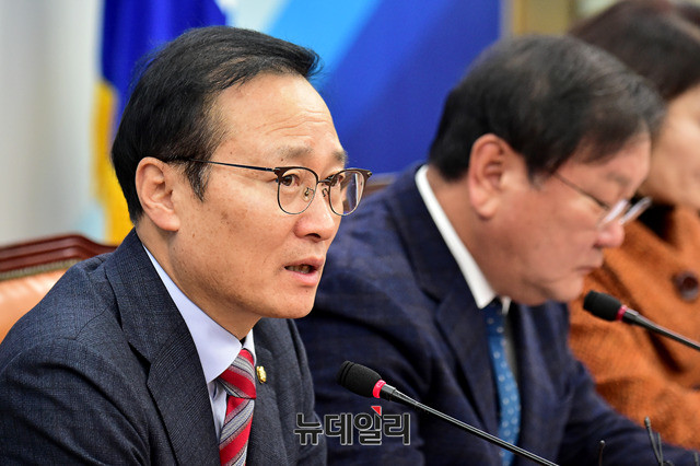 ▲ 더불어민주당 홍영표 원내대표. ⓒ뉴데일리 이종현 기자